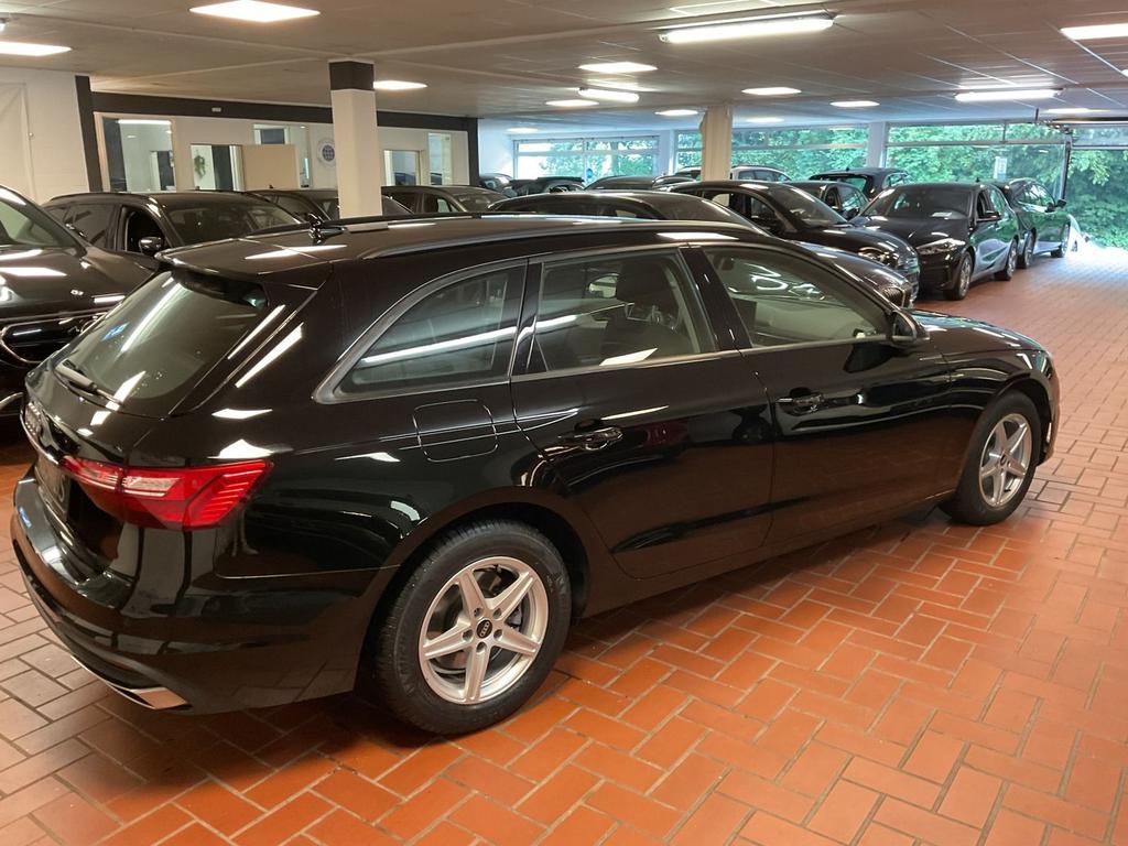 Audi A4 2021