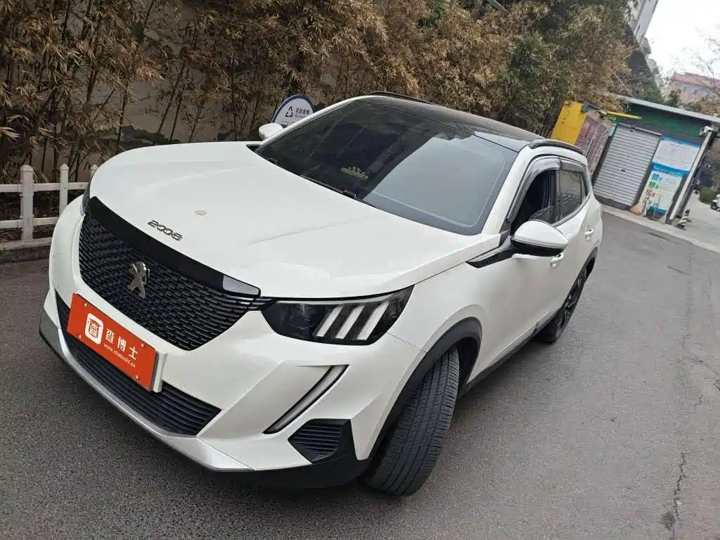 Peugeot 2008 2021