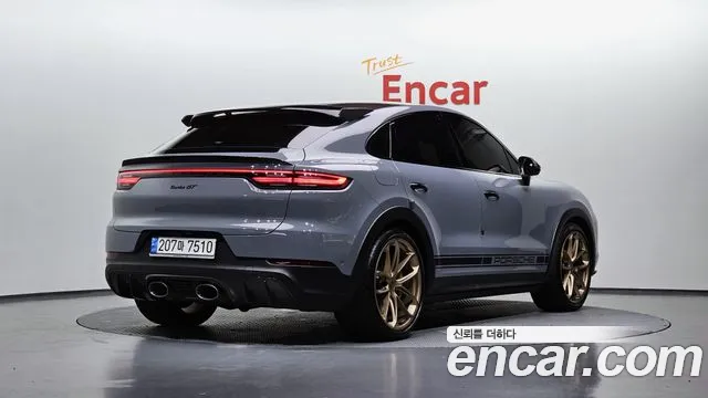 Porsche Cayenne 2022
