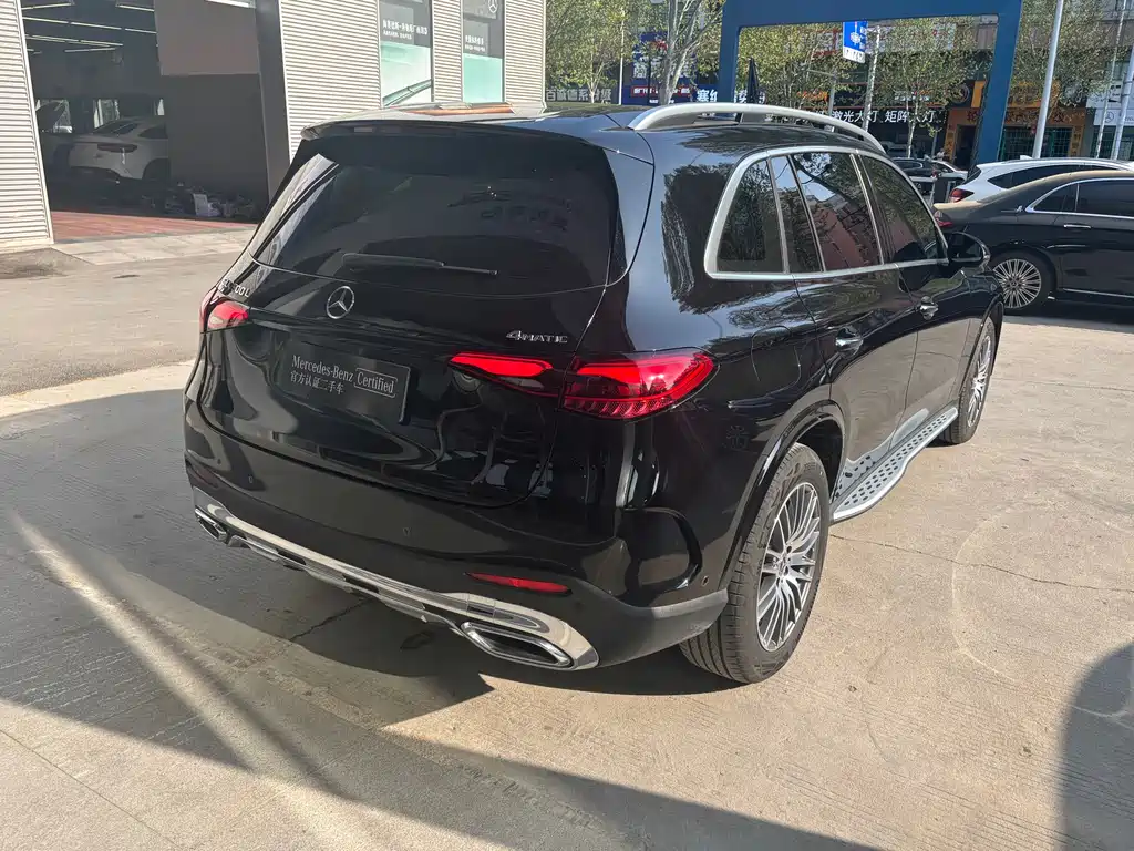 Mercedes-Benz GLC 2023