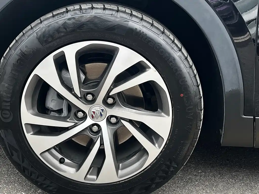 Buick Envision 2023