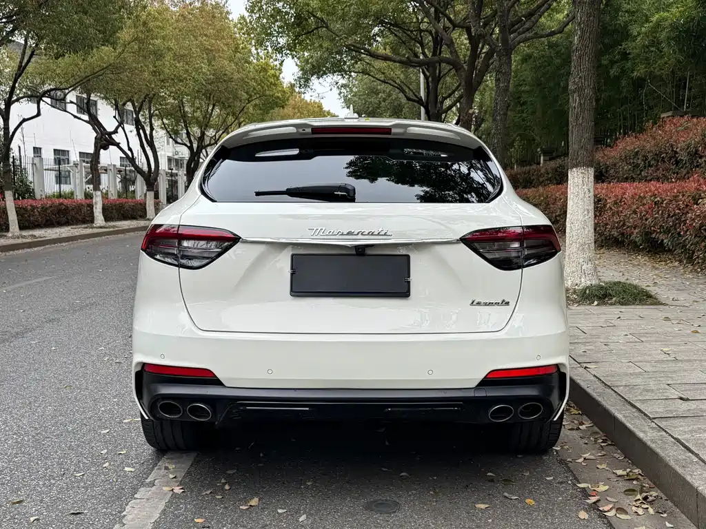 Maserati Levante 2022