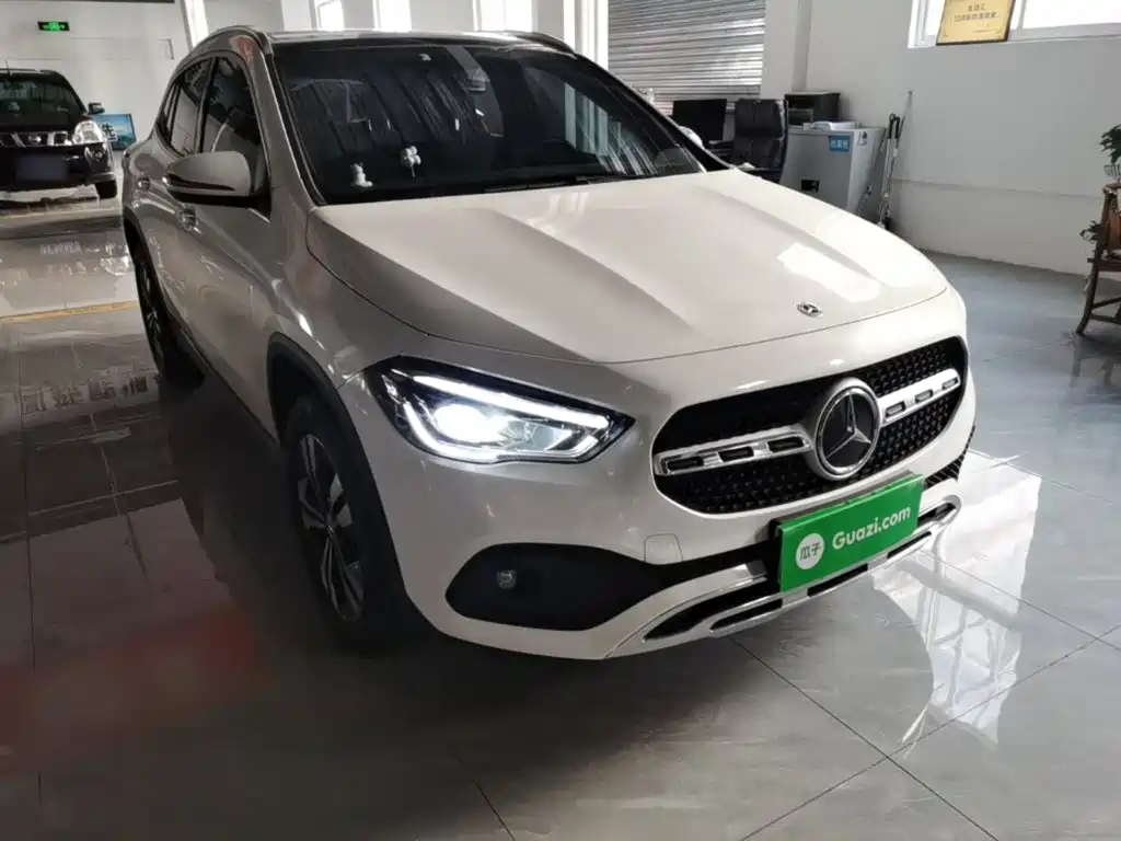 Mercedes-Benz GLA 2021