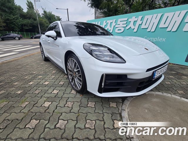 Porsche Panamera 2024