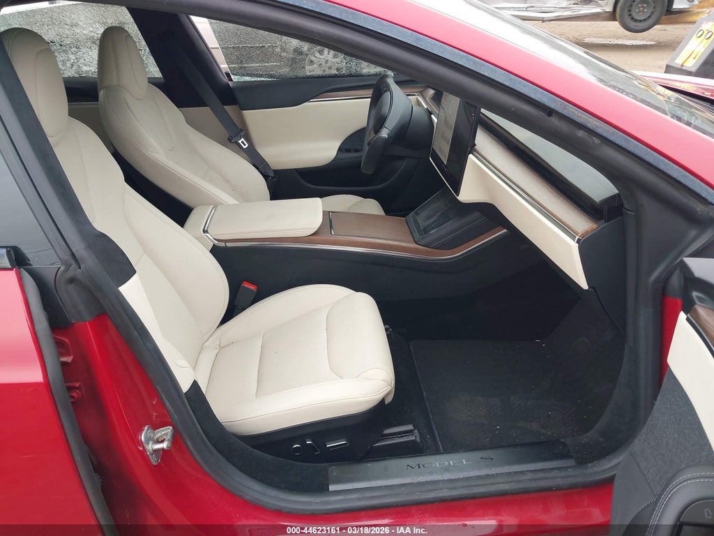 Tesla Model S 2021