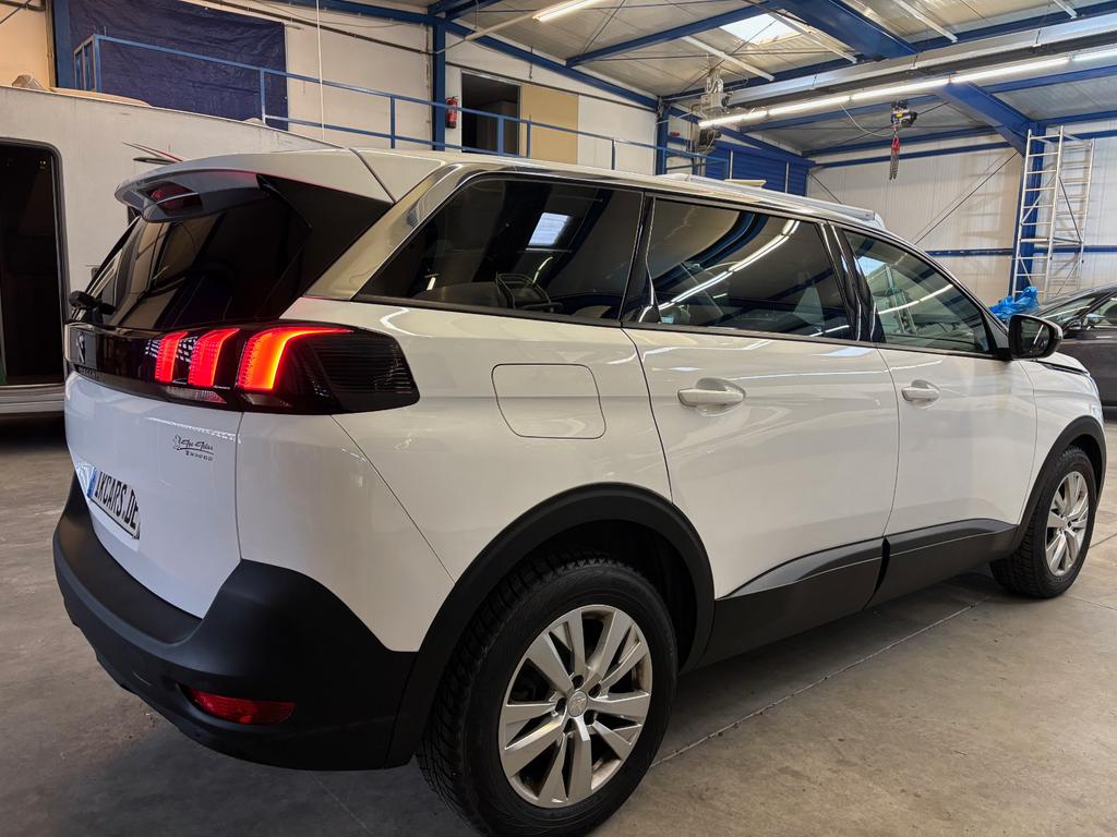 Peugeot 5008 2020