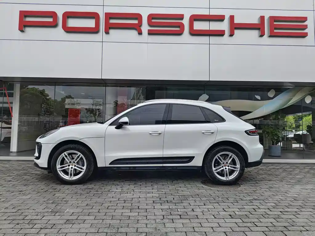 Porsche Macan 2023