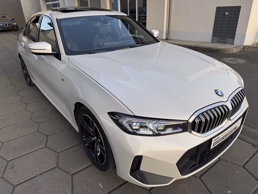 BMW 320 2022