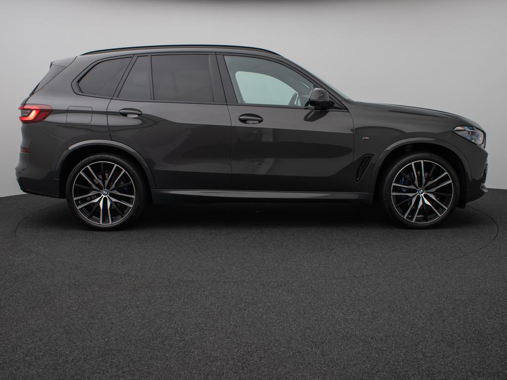 BMW X5 M50 2022