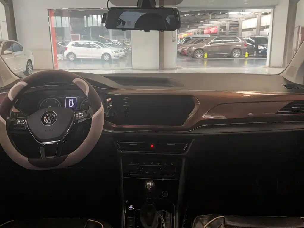 Volkswagen Tharu 2021