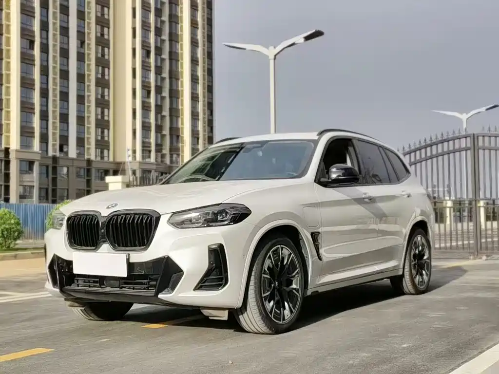 BMW iX3 2023