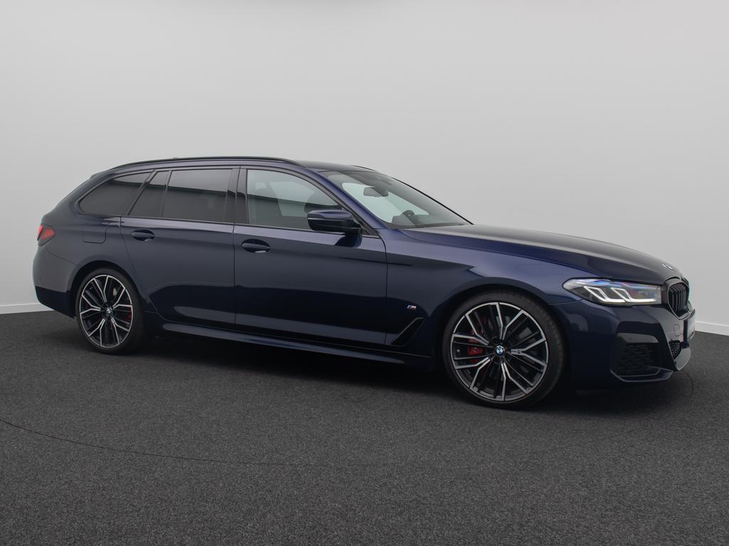 BMW 540 2022