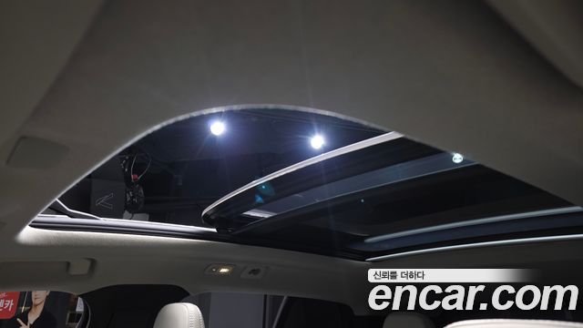 Volvo XC40 2023