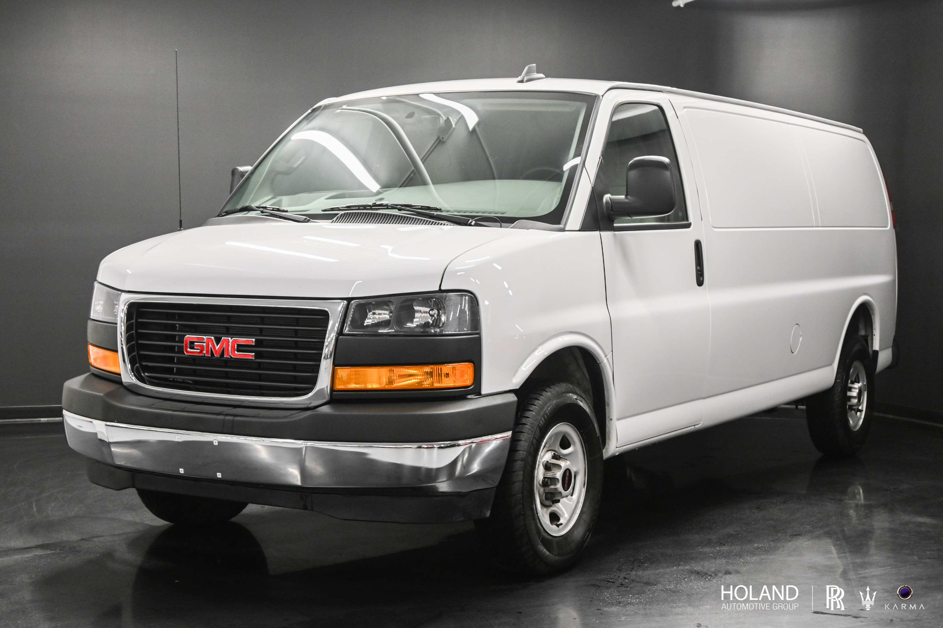 GMC Savana 2023