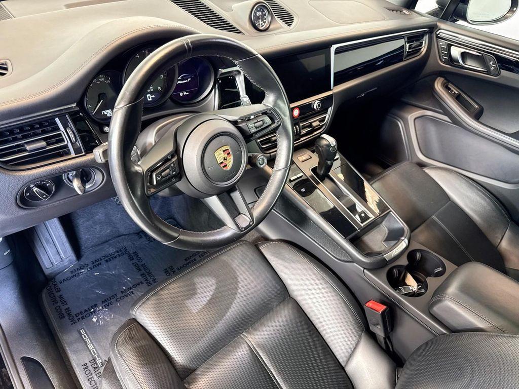 Porsche Macan 2024
