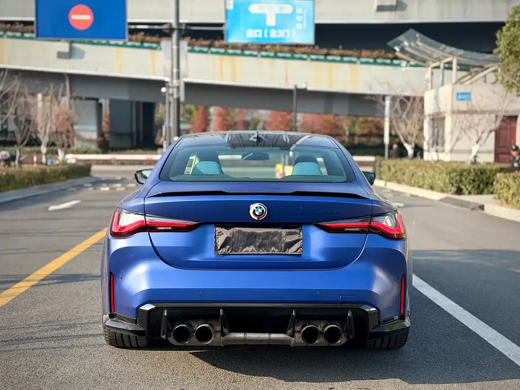 BMW M4 2023