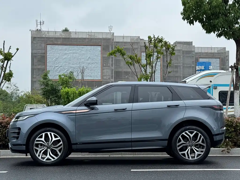 Land Rover Range Rover Evoque 2021