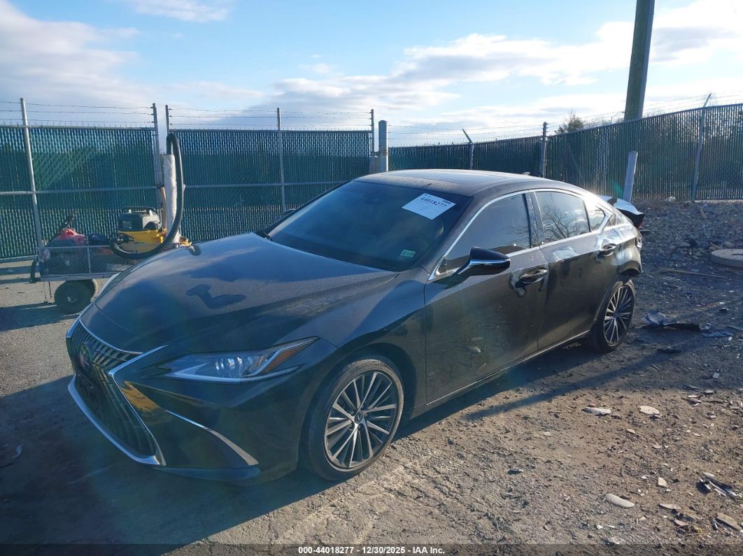 Lexus ES 2024