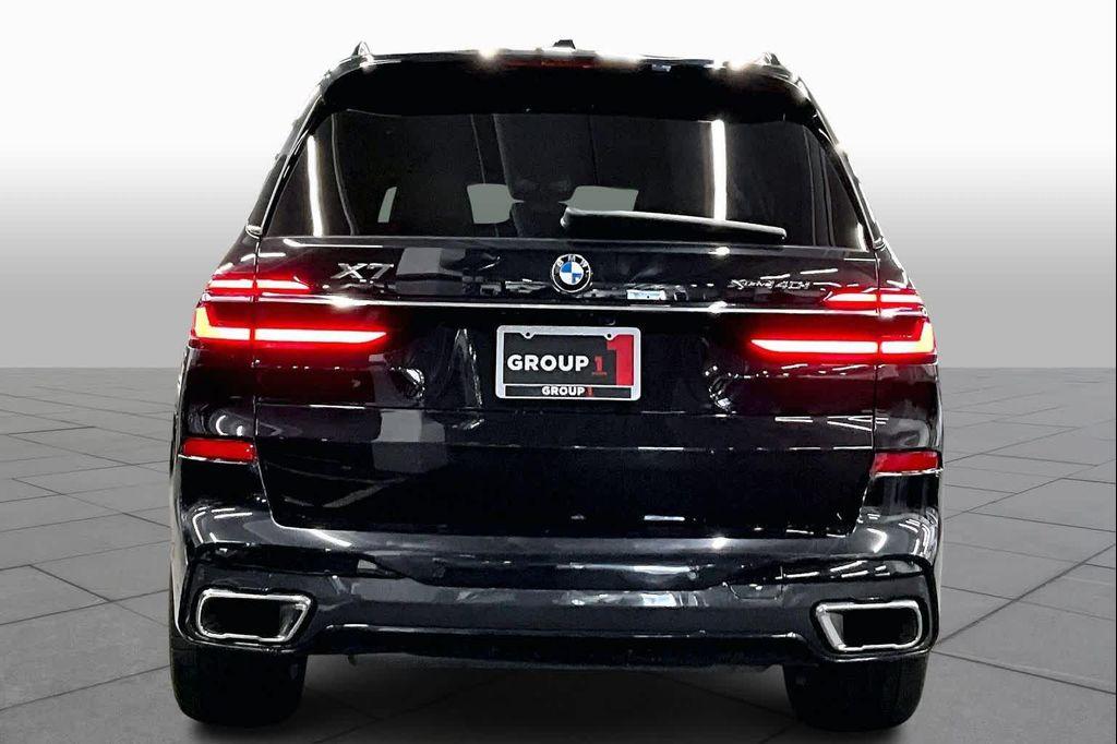 BMW X7 2025