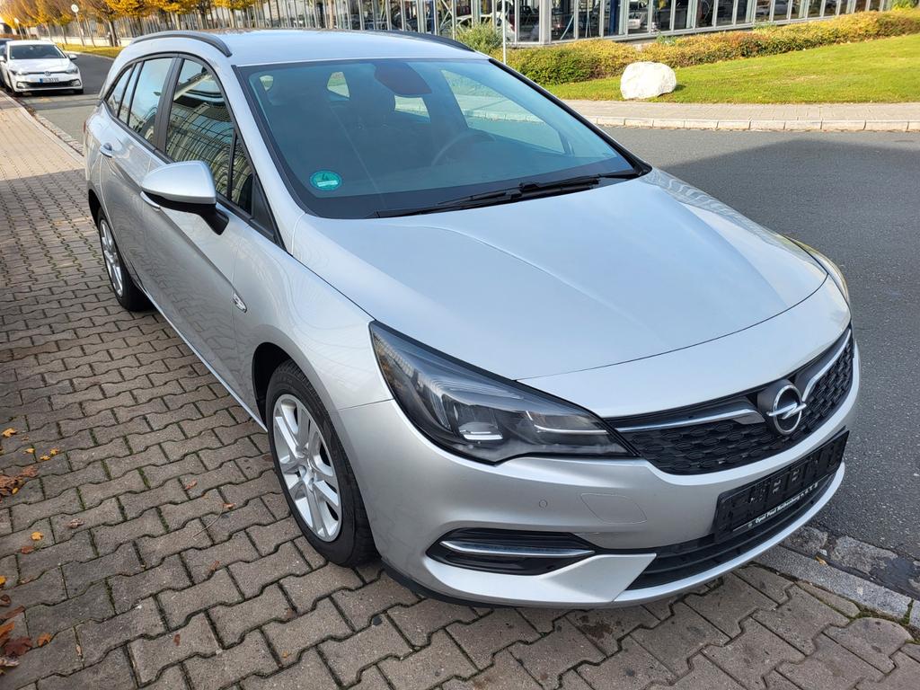 Opel Astra 2021