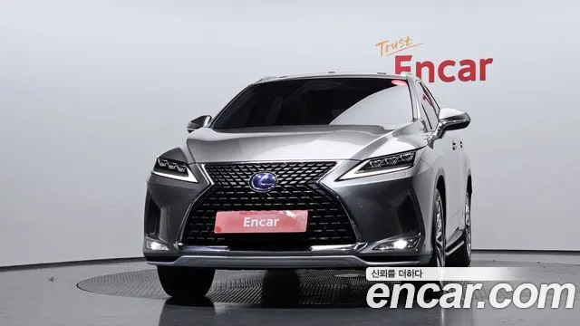 Lexus RX 2021
