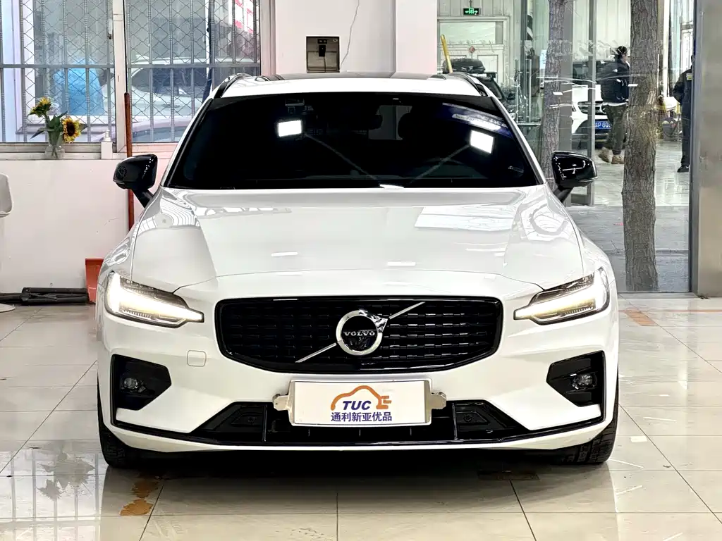 Volvo V60 2021