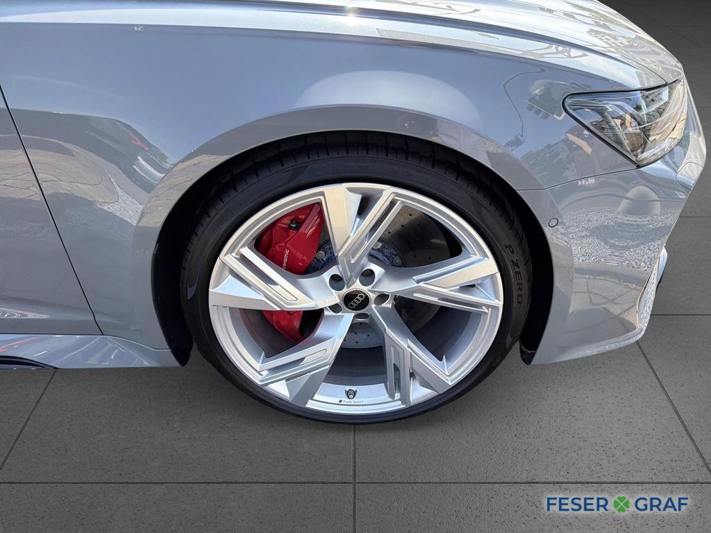 Audi RS6 2024
