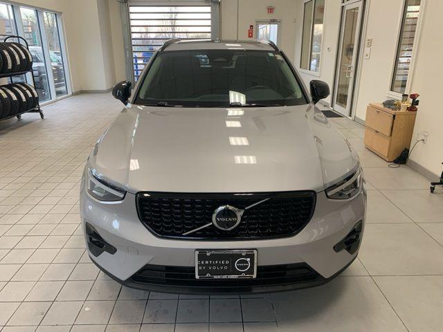 Volvo XC40 2025