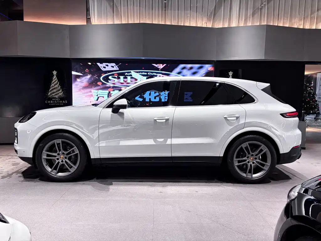 Porsche Cayenne 2024