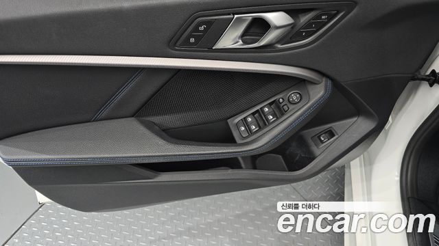 BMW 1 серии 2023