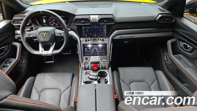 Lamborghini Urus 2024