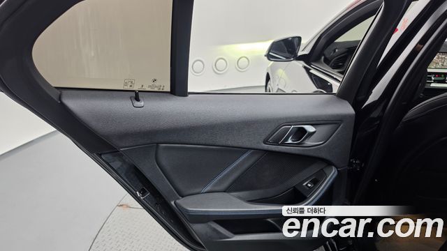 BMW 1 серии 2023