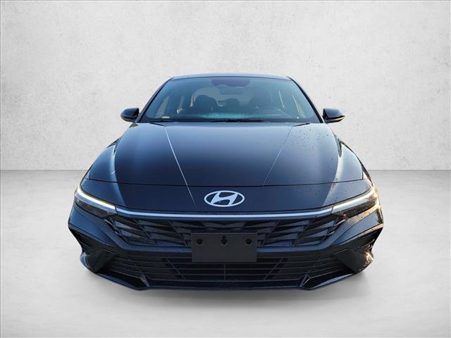 Hyundai Elantra 2025