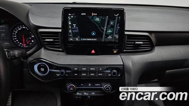 Hyundai Veloster 2021