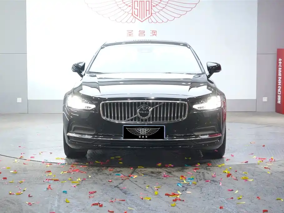 Volvo S90 2023
