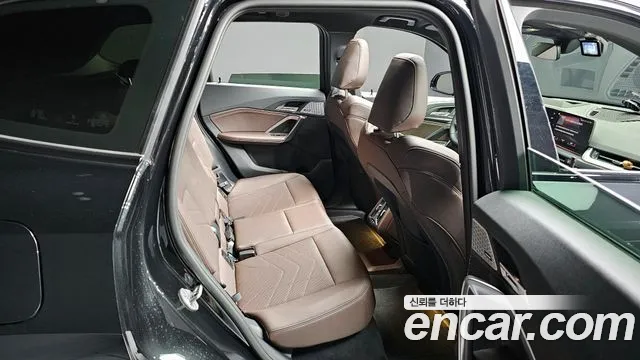 BMW iX1 2023