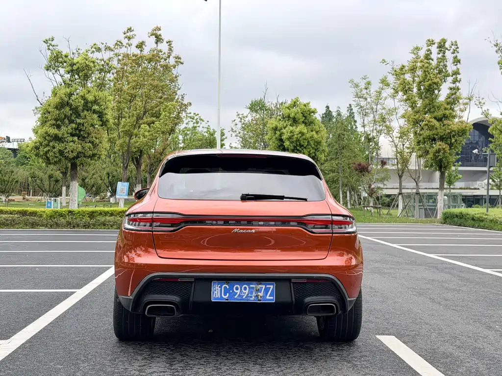 Porsche Macan 2022