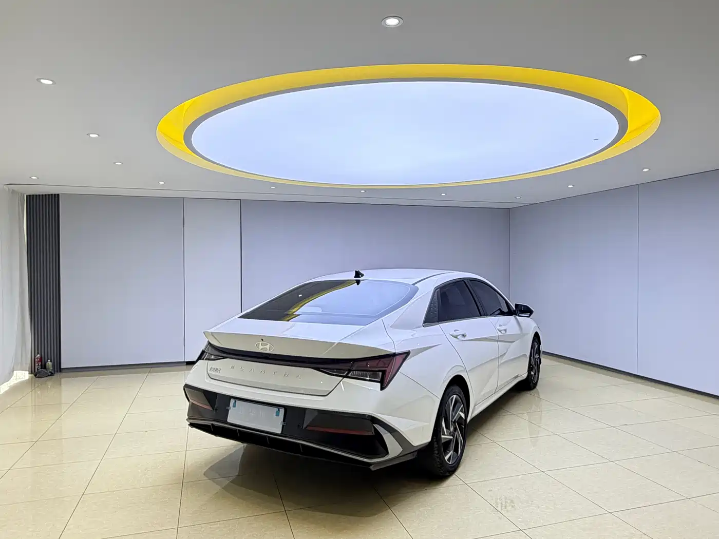 Hyundai Elantra 2023