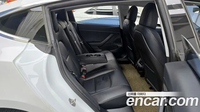 Tesla Model 3 2020