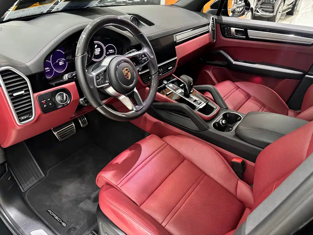 Porsche Cayenne 2023
