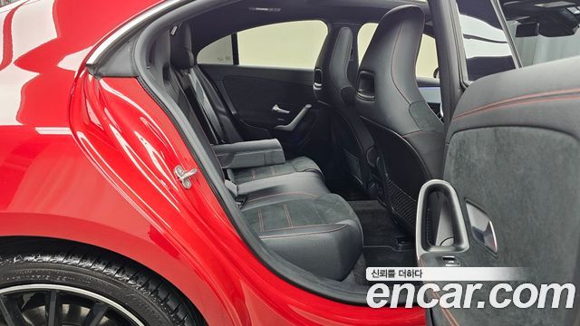 Mercedes-Benz CLA 2023