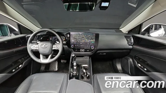 Lexus NX 2024