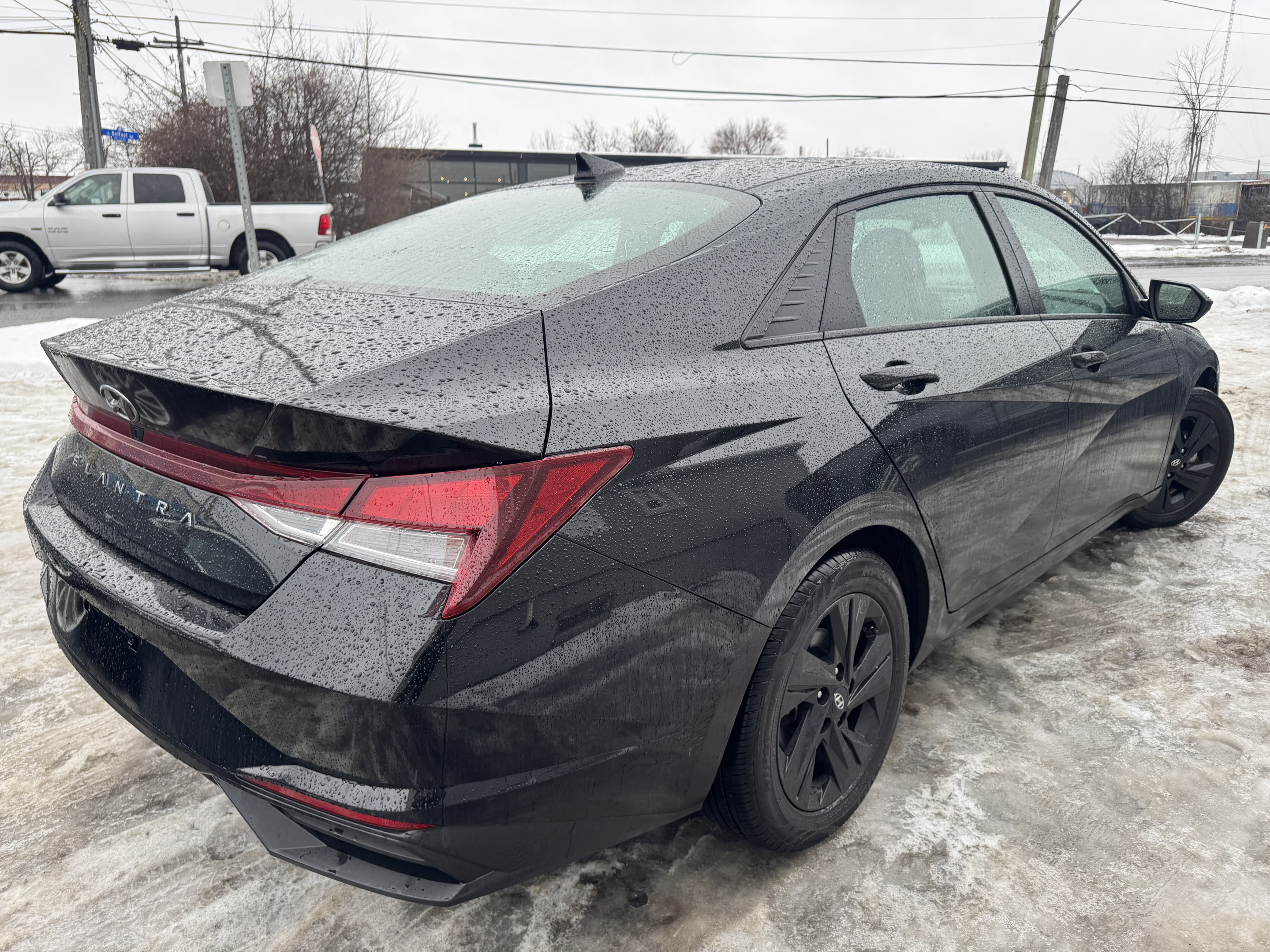 Hyundai Elantra 2023