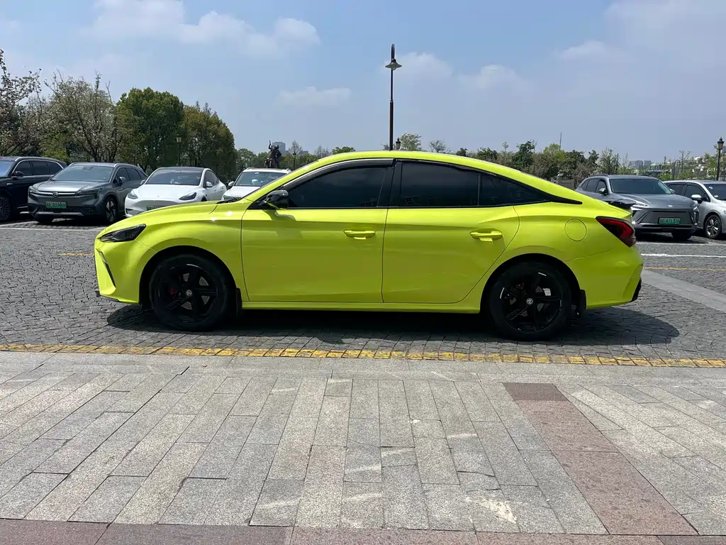 MG MG5 2022