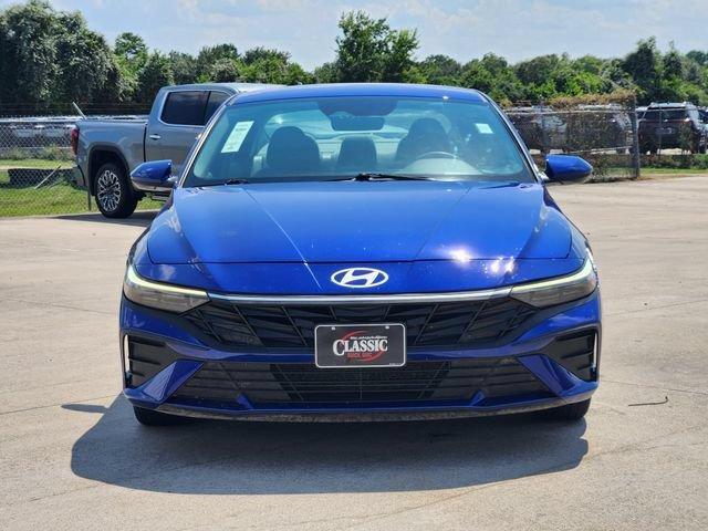 Hyundai Elantra 2025