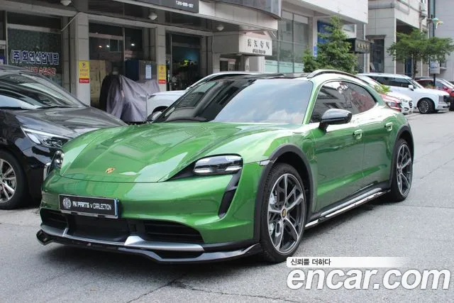 Porsche Taycan 2022