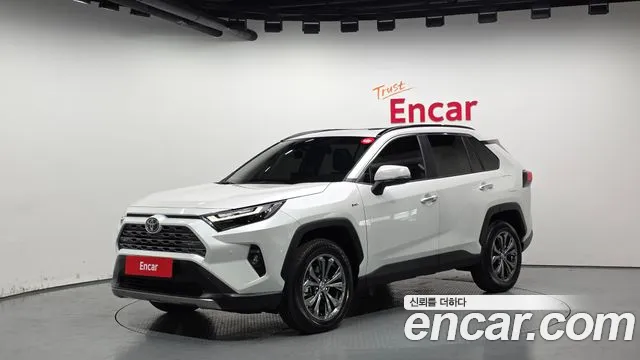 Toyota RAV4 2025