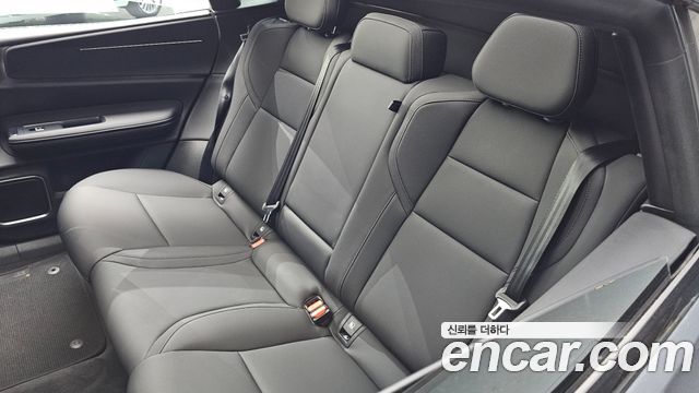 Polestar 4 2025