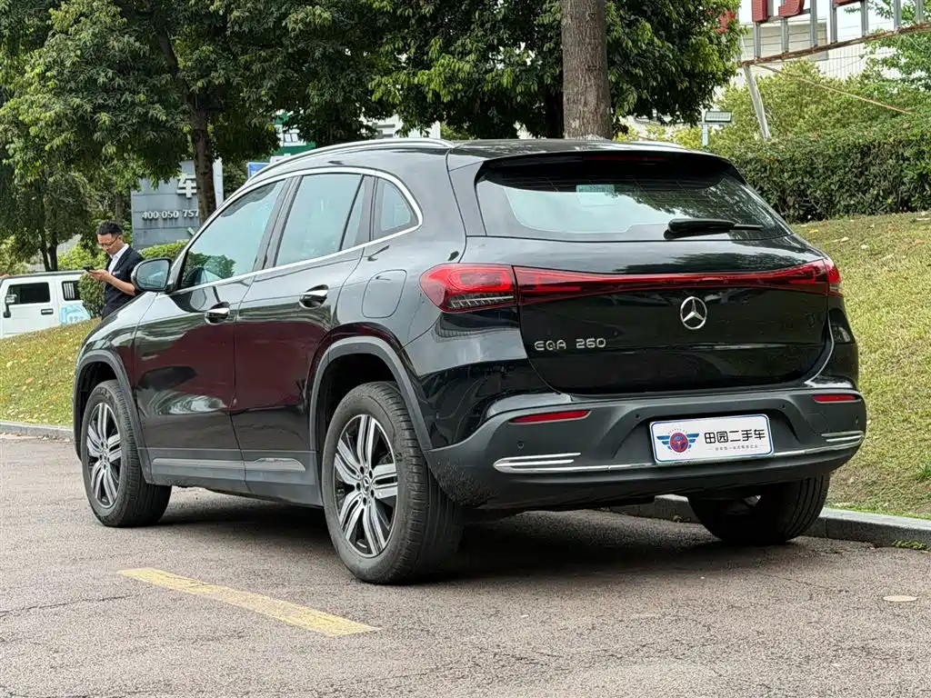 Mercedes-Benz EQA 2024