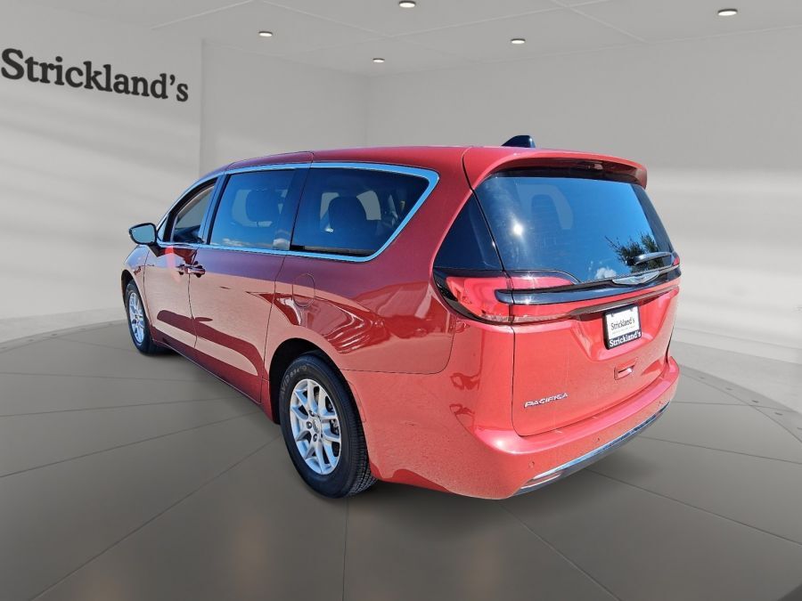 Chrysler Pacifica 2024